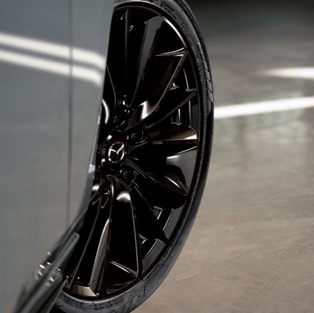 マツダ3に適合するタイヤサイズやホイールサイズは タイヤ交換方法も Mazda3徹底分析ブログ